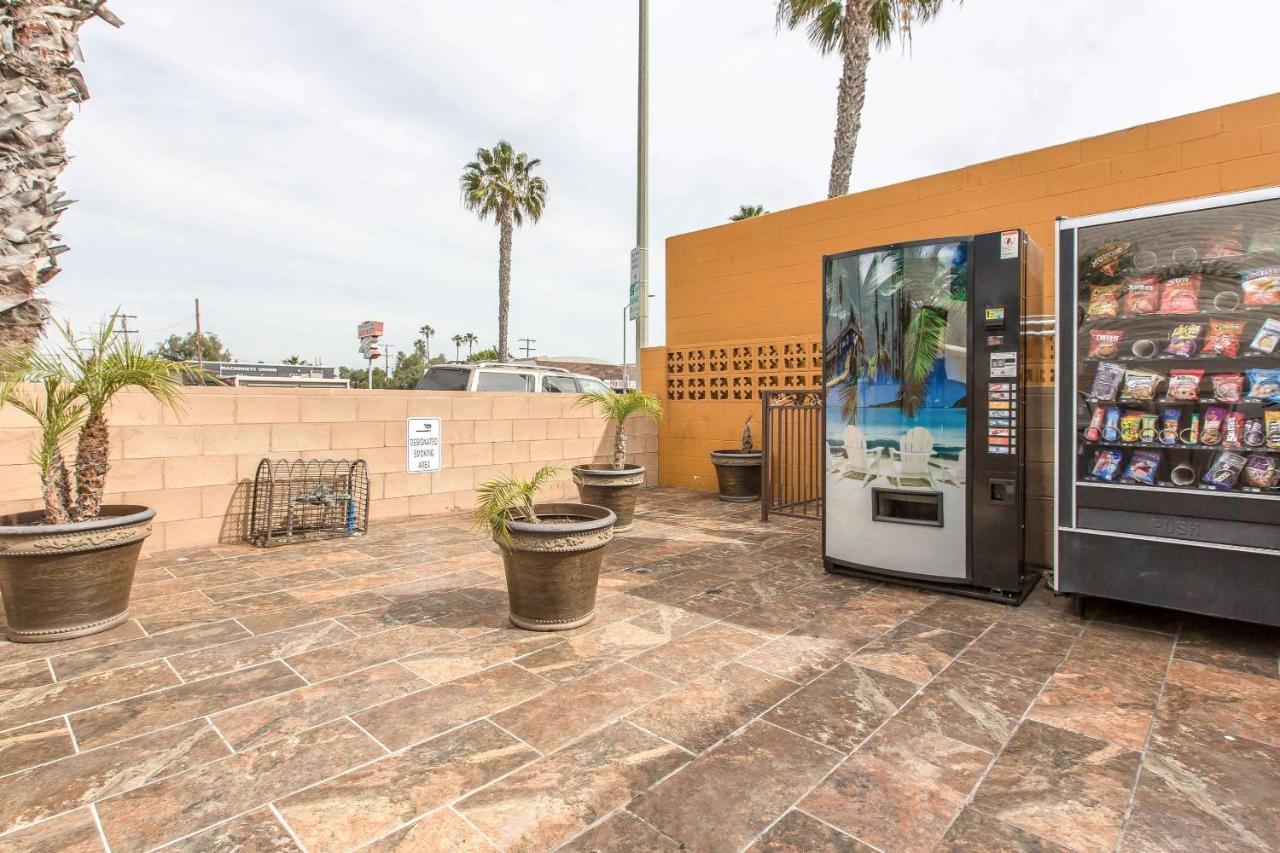 Rodeway Inn&Suites Chula Vista San Diego South Exterior foto